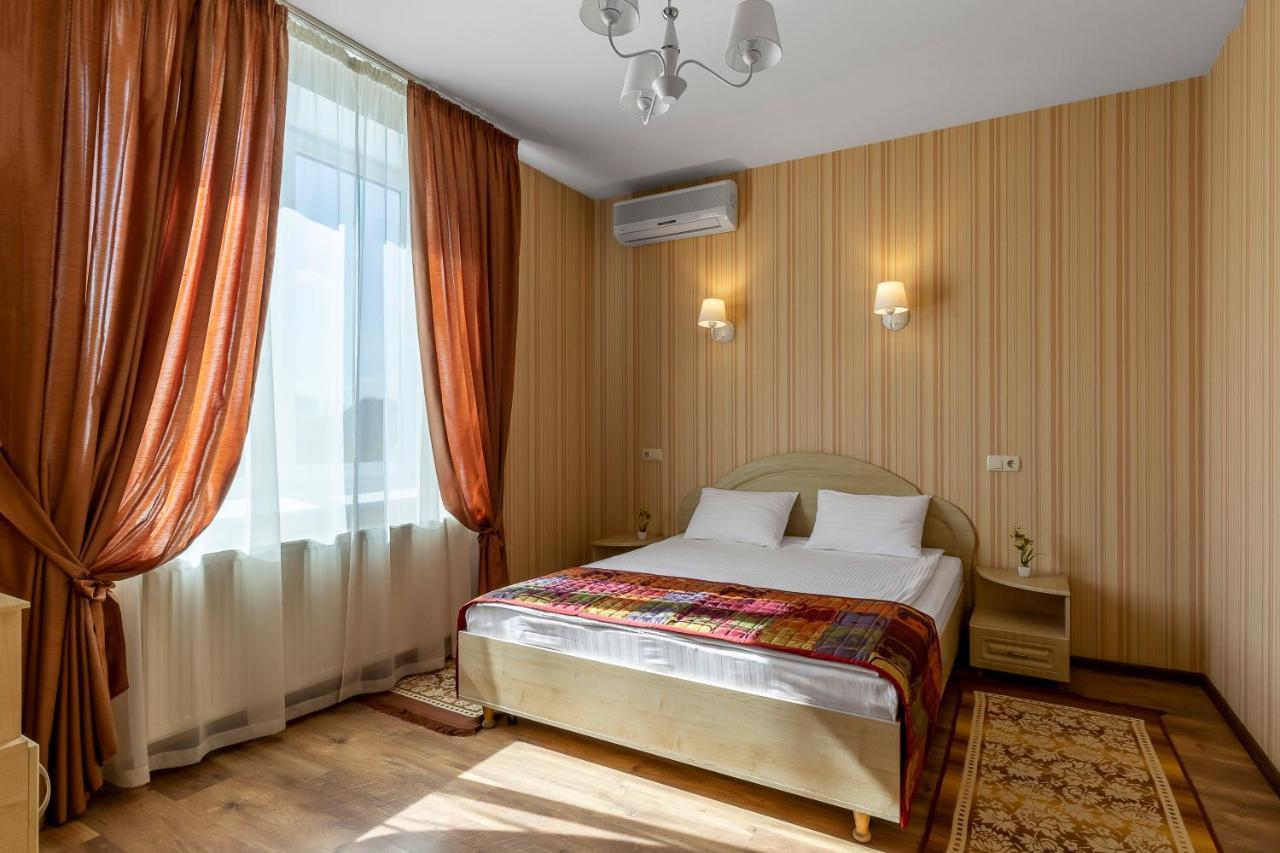 Гостиница Siesta Киев Sofiivska Borshchahivka Exteriér fotografie