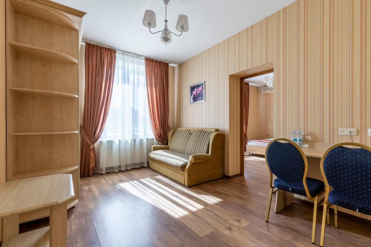 Гостиница Siesta Киев Sofiivska Borshchahivka Exteriér fotografie
