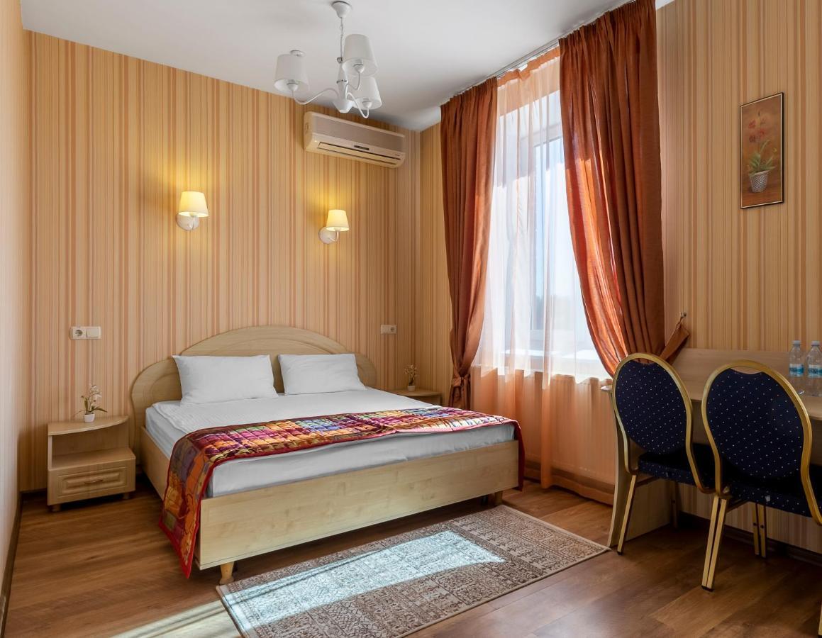 Гостиница Siesta Киев Sofiivska Borshchahivka Exteriér fotografie